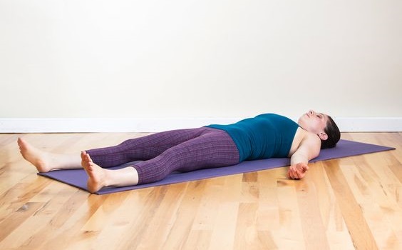 Steps And Benefits Of Shavasana Or Corpse Pose | Upashana Yoga